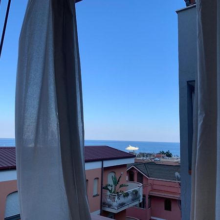 Residence La Fenice Ff Giardini-Naxos Kültér fotó
