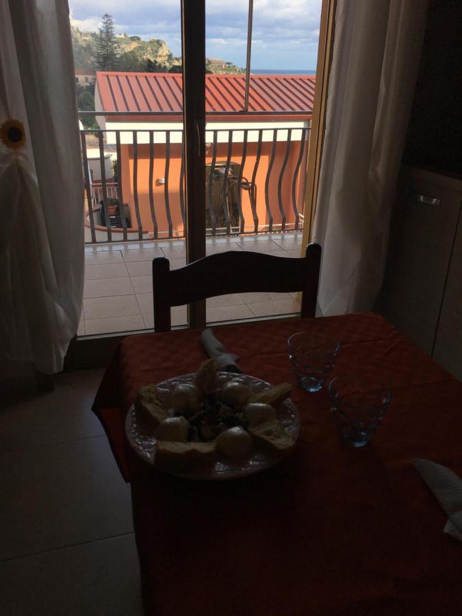 Residence La Fenice Ff Giardini-Naxos Kültér fotó
