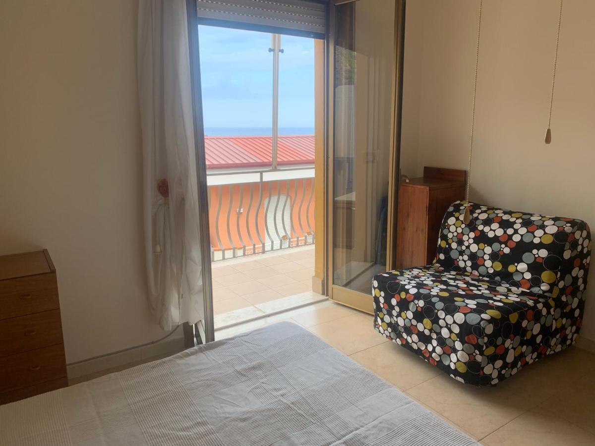 Residence La Fenice Ff Giardini-Naxos Kültér fotó