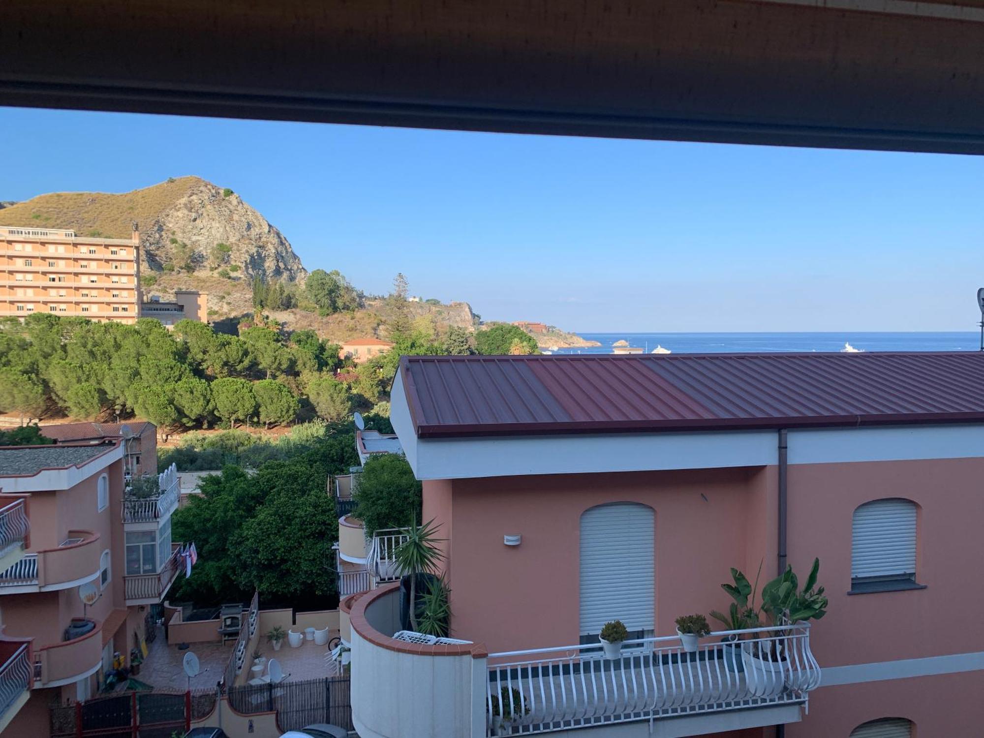 Residence La Fenice Ff Giardini-Naxos Kültér fotó